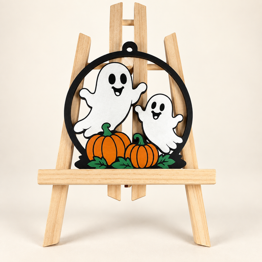Handbemalte Halloween-Deko mit zwei Geistern und Kürbissen aus MDF